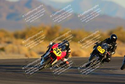 media/Jan-21-2023-CVMA (Sat) [[b9eef8ba1f]]/Race 13 500 Supersport-350 Supersport/